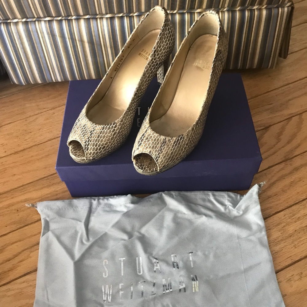 Stuart weitzman heels 6.5, but more 7